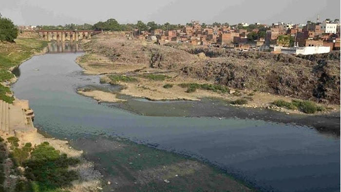 वरुणा नदी के दोनों तटों के किनारे गांव में तालाब होंगे पुनर्जीवित