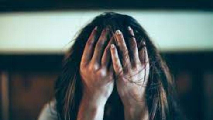 एंग्जायटी दूर करने के लिए अपने खाने में शामिल करें ये 5 चीजें