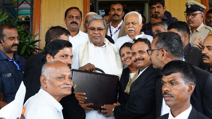 किसानों को मिलेगा 25000 करोड़ का लोन, फोटो साभार: (twitter)