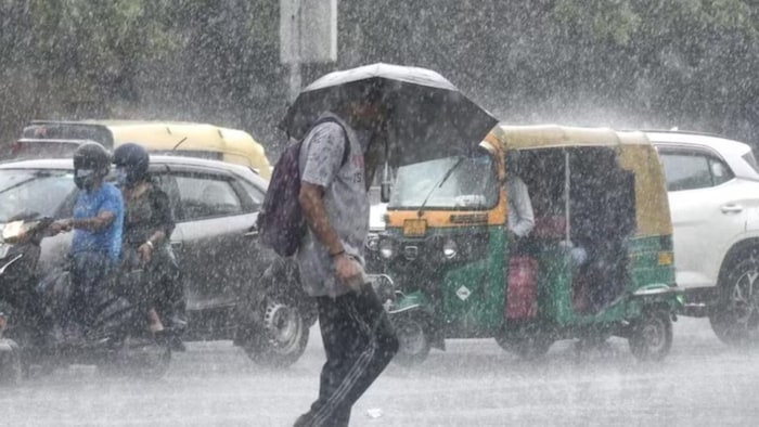 यूपी में चमक के साथ बारिश की संभावना