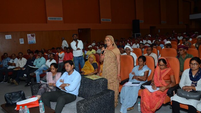 किसान संवाद कार्यक्रम में किसानों से समस्या व सुझाव लिए जाते हैं. फाइल फोटो- Agriculture dept