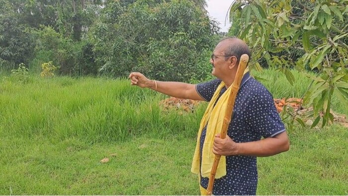 धान-गेहूं की खेती छोड़ शुरू की फलों की खेती, कमा रहे हैं अच्छा मुनाफा