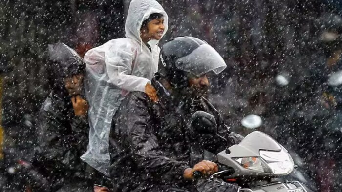 पूर्वी यूपी में इस दिन पश्चिमी यूपी की तरह ही कुछ एक जगहों पर बारिश हो सकती है.