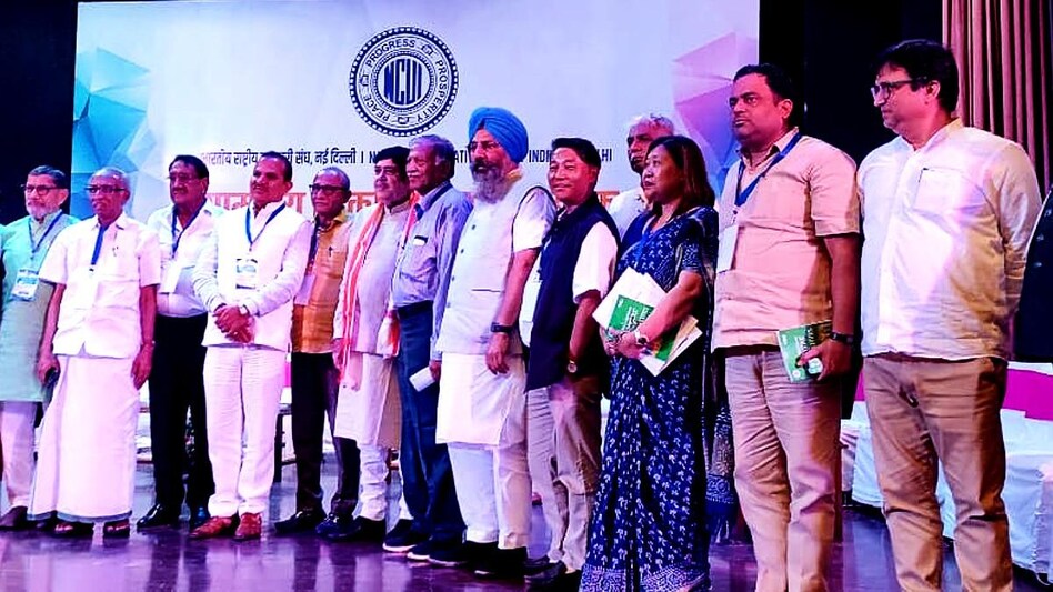 सहकारिता क्षेत्र को आगे बढ़ाने के लिए किए गए 48 बड़े काम, अब सरकार इन समस्याओं पर भी दे ध्यान सहकारिता क्षेत्र को आगे बढ़ाने के लिए किए गए 48 बड़े काम, अब सरकार इन समस्याओं पर भी दे ध्यान