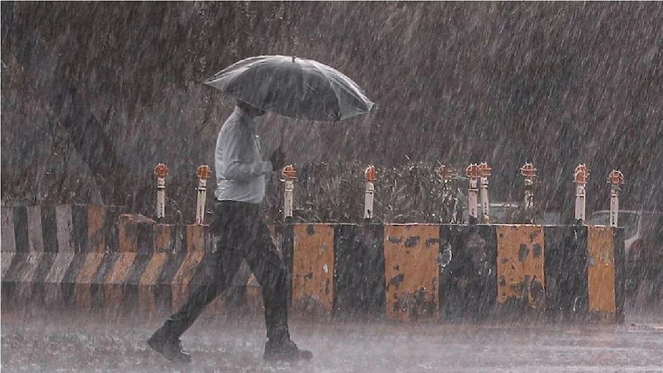 Monsoon 2023: इन राज्यों के किसान रोक सकते हैं पंपिंग सेट से सिंचाई, जल्द होगी आपके इलाके में बारिश Monsoon 2023: इन राज्यों के किसान रोक सकते हैं पंपिंग सेट से सिंचाई, जल्द होगी आपके इलाके में बारिश