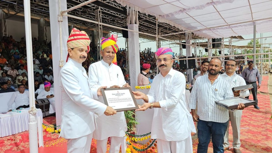 Success story: इस युवा किसान ने किया ऐसा कमाल कि मंत्री से लेकर अफसर तक दे रहे बधाई Success story: इस युवा किसान ने किया ऐसा कमाल कि मंत्री से लेकर अफसर तक दे रहे बधाई
