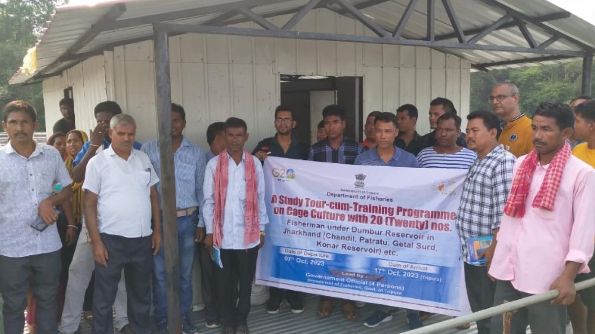 झारखंड में मछली पालन की आधुनिक तकनीक से रुबरू हुए त्रिपुरा के किसान, कहा-अपने यहां करेंगे लागू