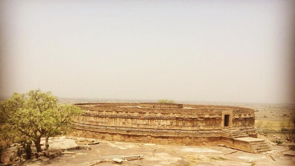 Village Tourism : एमपी का ये टूरिस्ट सर्किट, बदल रहा है इन तीन गांव के लोगों की तकदीर  Village Tourism : एमपी का ये टूरिस्ट सर्किट, बदल रहा है इन तीन गांव के लोगों की तकदीर