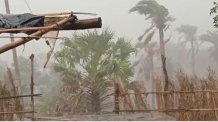 तेज हवा और बारिश सांकेतिक तस्वीर