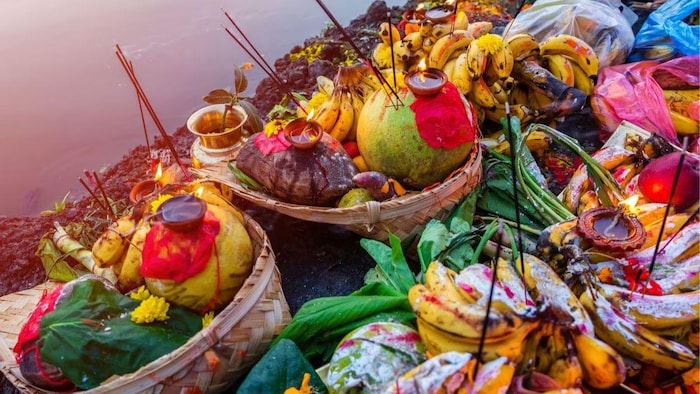 छठ पूजा में इन 8 प्रसाद को चढ़ाना होता है जरूरी