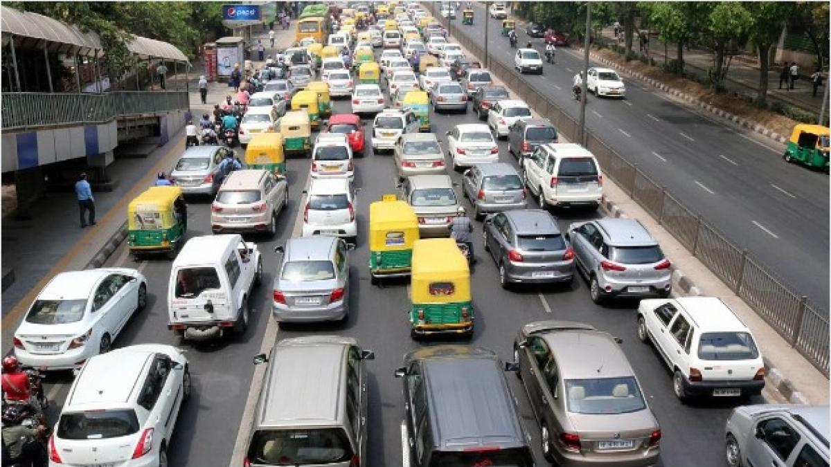 दिल्ली में लागू होगी ऑड-इवन व्यवस्था फाइल फोटो