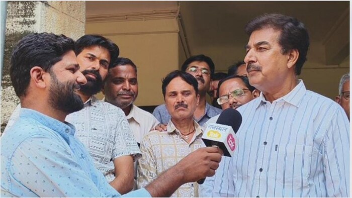 राजस्थान तक से बाचतीत करते राजपाल फोटोः किसान तक