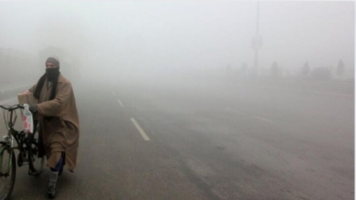 कश्मीर में ठंड सांकेतिक तस्वीर