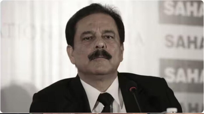 सुब्रत रॉय ने गोरखपुर में नमकीन और बिस्किट बेचकर अपने कारोबार की शुरुआत की थी.