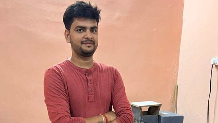 बिहार में पहली बार टेराकोटा के क्षेत्र में पटना के रहने वाले पुष्कर रॉय ने शुरू किया स्टार्टअप. फोटो -किसान तक