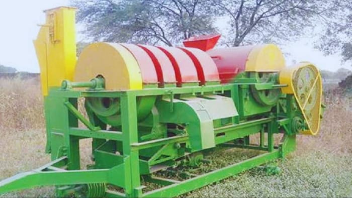 असम के किसान ने बनाया देसी थ्रेसर