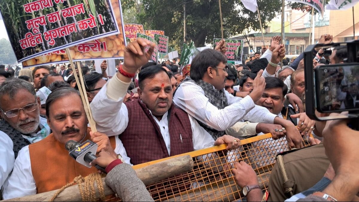 योगी सरकार के खिलाफ RLD का सड़क पर हल्ला बोल, गन्ने और आलू के रेट को लेकर की ये बड़ी मांग 