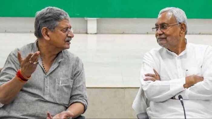 बिहार में सियासी सरगर्मी तेज, JDU अध्यक्ष का इस्तीफा