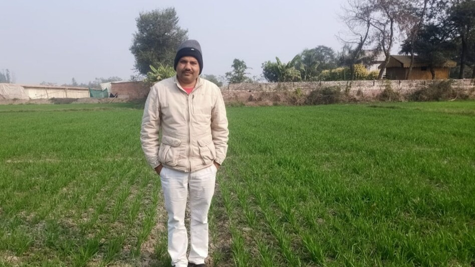 Success story: कैंसर रोकने के लिए MBA पास इस युवा ने शुरू की जहर मुक्त खेती, अब हर साल कमाते हैं 60 लाख Success story: कैंसर रोकने के लिए MBA पास इस युवा ने शुरू की जहर मुक्त खेती, अब हर साल कमाते हैं 60 लाख