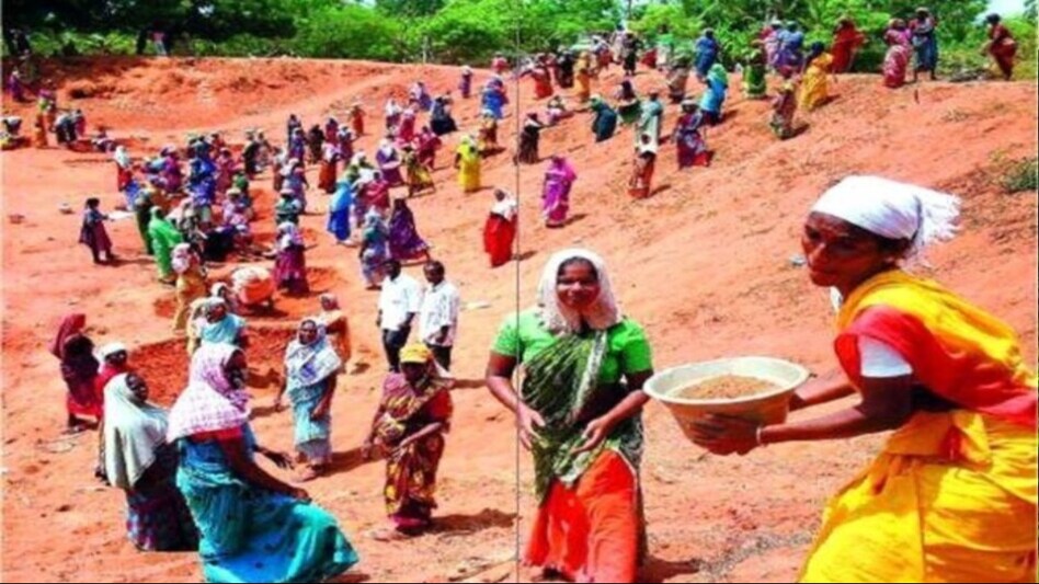 Explainer: मनरेगा जॉब कार्ड आधार लिंक मामले में चुनौतियां कम नहीं, जानिए अब क्या होगा? Explainer: मनरेगा जॉब कार्ड आधार लिंक मामले में चुनौतियां कम नहीं, जानिए अब क्या होगा?