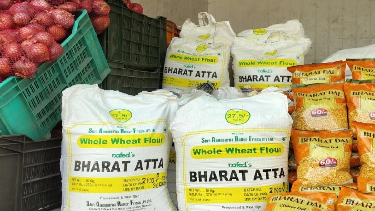 नेफेड ने ई-कॉमर्स प्लेटफॉर्म पर भारत ब्रांड फूड प्रोडक्ट उतारे, बाजार भाव से कम कीमत पर आटा-दाल की बिक्री शुरू