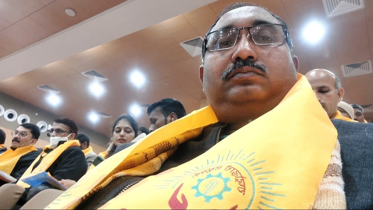 गाजीपुर के प्रगतिशील किसान डॉ. रामकुमार राय