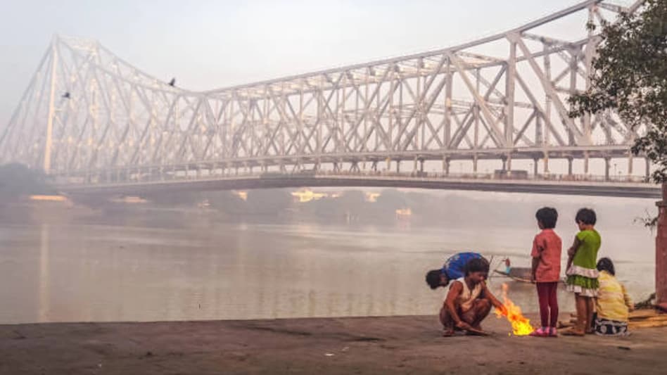 UP Weather: उत्तरी पाकिस्तान में पश्चिमी विक्षोभ के सक्रिय होते ही बदल जाएगा यूपी का मौसम, इस तारीख से बारिश के बन रहे हैं आसार UP Weather: उत्तरी पाकिस्तान में पश्चिमी विक्षोभ के सक्रिय होते ही बदल जाएगा यूपी का मौसम, इस तारीख से बारिश के बन रहे हैं आसार