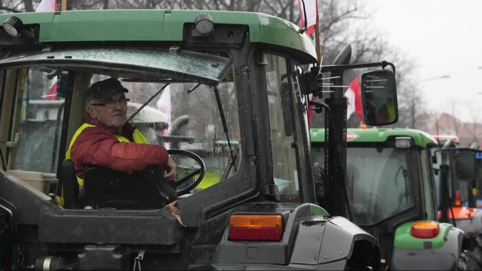 पोलैंड में शुरू हुआ किसान आंदोलन