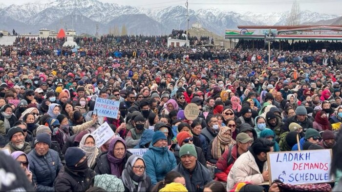 लद्दाख में इतिहास का सबसे बड़ा प्रदर्शन