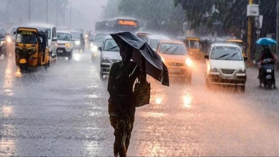 UP Weather Today: यूपी में आज से बदलेगा मौसम, 3 दिनों तक बारिश के आसार, जानें IMD का लेटेस्ट अपडेट UP Weather Today: यूपी में आज से बदलेगा मौसम, 3 दिनों तक बारिश के आसार, जानें IMD का लेटेस्ट अपडेट