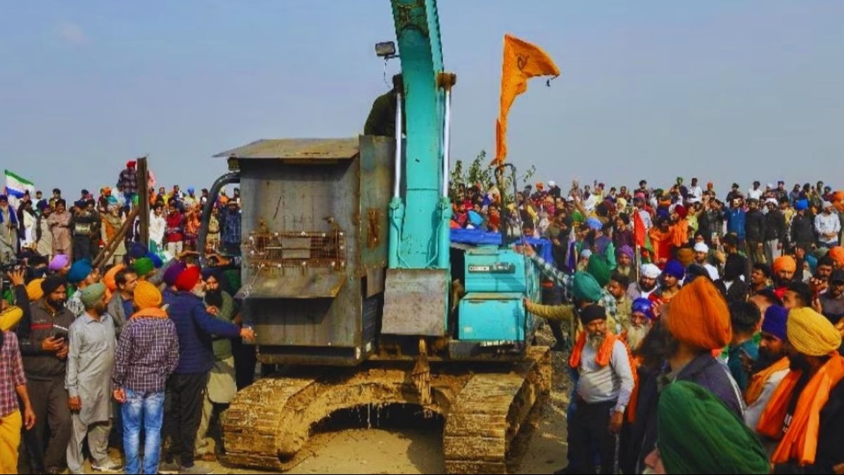 ये पोकलेन मशीन क्या होती है जिसे किसान शंभू बॉर्डर पर लेकर पहुंचे हैं