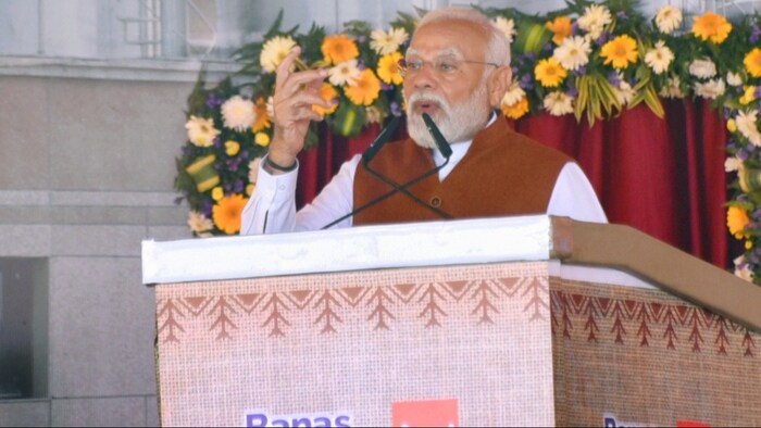 पीएम मोदी ने कहा- पशु आहार से जुड़े दुकानदार और स्थानीय वितरकों का भी रोजगार बढ़ेगा.