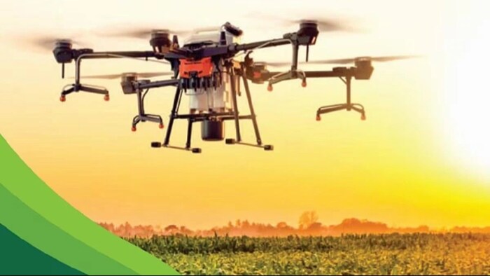 ड्रोन सुविधा सेल्फ हेल्प ग्रुप की मदद से महिला किसानों को दी जाएगी.