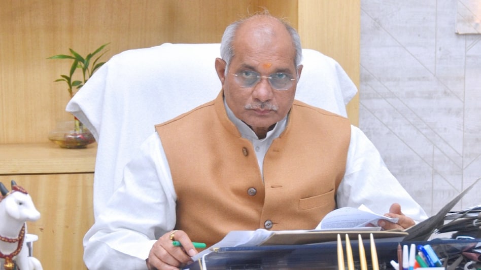 कृत्रिम गर्भाधान योजना की धीमी गति से पशुधन मंत्री नाराज, दिए ये निर्देश कृत्रिम गर्भाधान योजना की धीमी गति से पशुधन मंत्री नाराज, दिए ये निर्देश