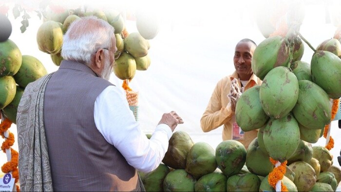 पीएम स्वनिधि योजना के 1 लाख लाभार्थियों को लोन की राशि जारी.