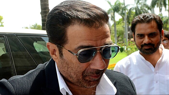 गुरदासपुर से नहीं मिला सनी देओल को टिकट