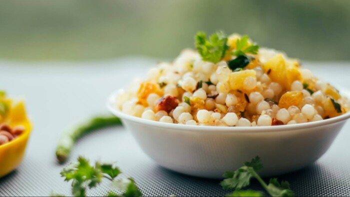 साबूदाना को टेपिओका के पेड़ की जड़ से तैयार किया जाता है