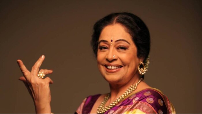 किरण खेर इस समय चंडीगढ़ से बीजेपी सांसद हैं