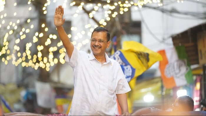 मुंबई में अरविंद केजरीवाल ने पीएम मोदी को बताया पुतिन के जैसा