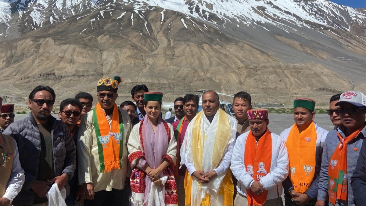 दलाई लामा पर एक पुरानी पोस्‍ट पर स्‍पीति में जनता ने निकाला गुस्‍सा, बीजेपी उम्‍मीवार कंगना रनौत का जमकर विरोध 