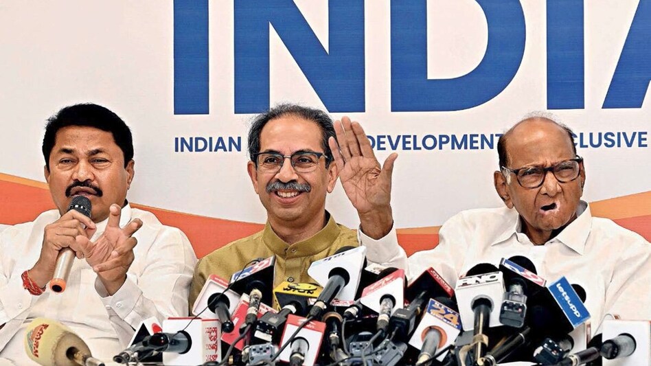 दौड़ पड़ा INDIA और रेंग रहा NDA, आखिर क्यों चौका रहे महाराष्ट्र और यूपी के नतीजे?  दौड़ पड़ा INDIA और रेंग रहा NDA, आखिर क्यों चौका रहे महाराष्ट्र और यूपी के नतीजे?