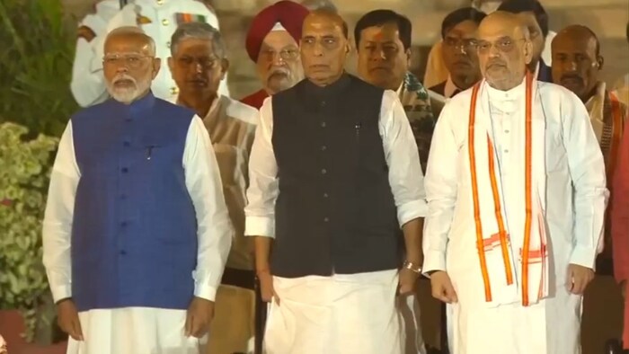 नरेंद्र मोदी लगातार तीसरी बार देश के प्रधानमंत्री बन गए हैं.