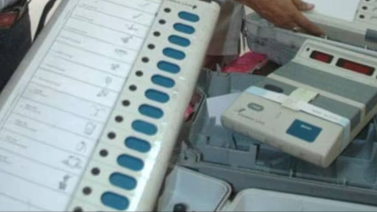 क्या NDA सांसद के रिश्तेदार का मोबाइल EVM से जुड़ा था? आखिर मुंबई पुलिस ने क्यों दर्ज किया केस