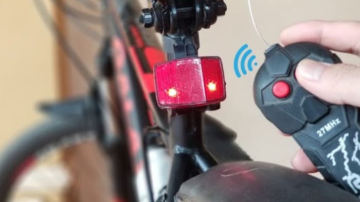 युवक ने जुगाड़ से बना दी साइकिल