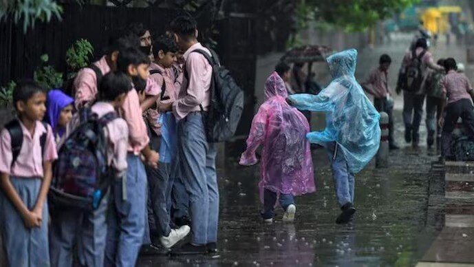Rain Alert: इस राज्य में आज बहुत भारी बारिश की संभावना, रेड अलर्ट जारी