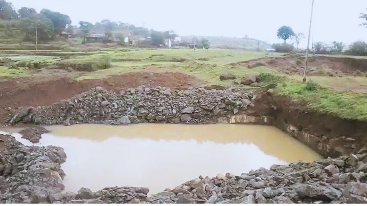 बलराम तालाब योजना ने मध्य प्रदेश के किसान बरनू को बनाया आत्मनिर्भर, बढ़ गई आमदनी