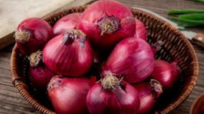 केंद्र ने प्याज खरीद के लिए पिछले साल की रकम 1200 करोड़ से इस बार 300 करोड़ अतिरिक्त रखे हैं.