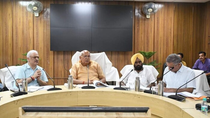 उत्तर प्रदेश के कृषि मंत्री सूर्य प्रताप शाही ने बुलाई लखनऊ में बैठक