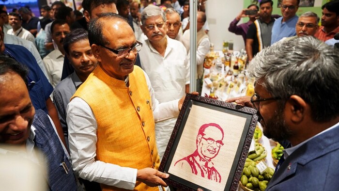 कृषि मंत्री ने आईसीएआर के वैज्ञानिकों को सुनाई कड़वी बात.