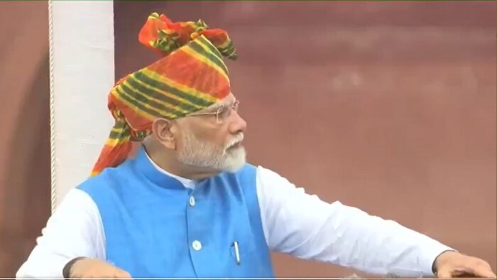 पीएम ने कहा - किसानों ने धरती की सेहत सुधारने का बीड़ा उठाया है.